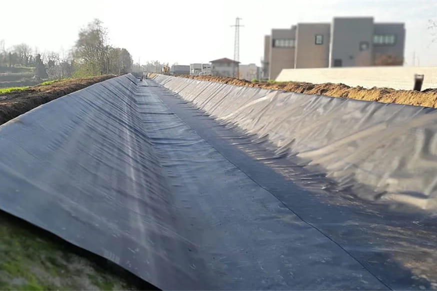 geotextile-geomembrane-3.jpg