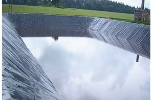 water storage pond geomembrane.jpg